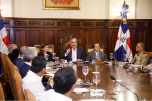 Gobierno anuncia recortes para enfrentar crisis y proyecta ahorro de RD$40 mil millones