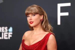 Taylor Swift cuestiona obsesión por vincular sus canciones con exparejas y reivindica su autoría