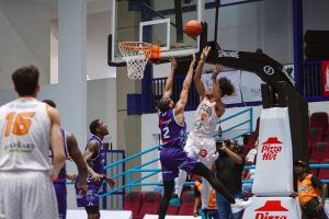 caneros-vencen-a-marineros-en-tiempo-extra-con-destacada-actuacion-de-eusebio-suero