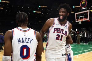 Los Sixers le dan batucazo a unos Celtics que hicieron todo para perder