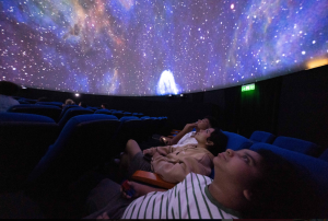 Planetario Nónum impulsa la educación científica con tecnología inmersiva en RD