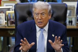 trump-amenaza-con-«borrar-de-la-faz-de-la-tierra»-a-iran-si-ataca-buques-estadounidenses