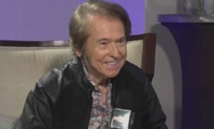 raphael-celebra-sus-83-anos-de-vida-preparando-su-concierto-en-santo-domingo