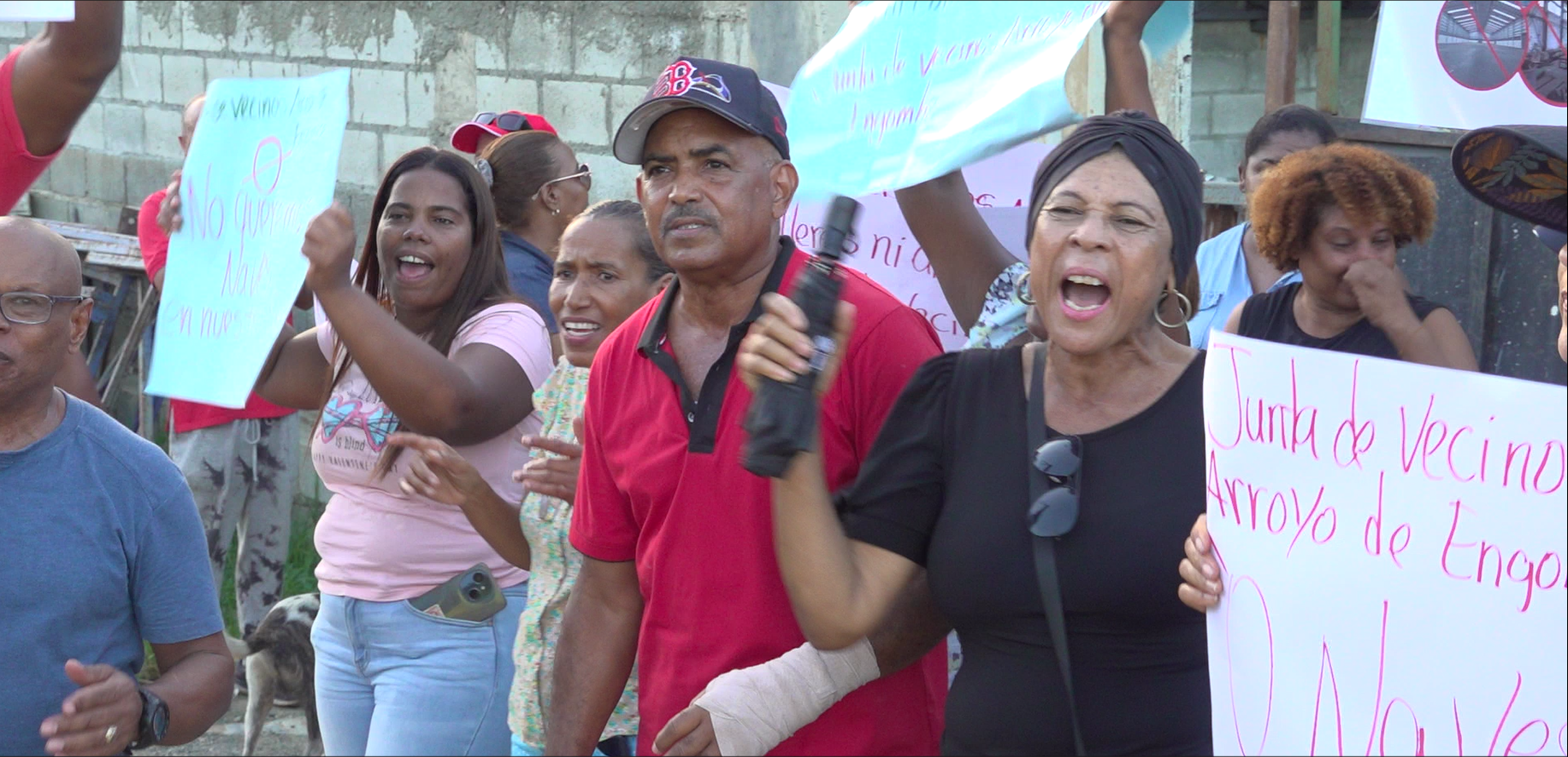 Comunitarios de Arroyo de Engombe en SDO denuncian abandono y violación del uso de suelo