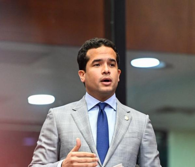 ¿Será Omar Fernández  la “pieza ganadora” en la Fuerza del Pueblo en 2028?