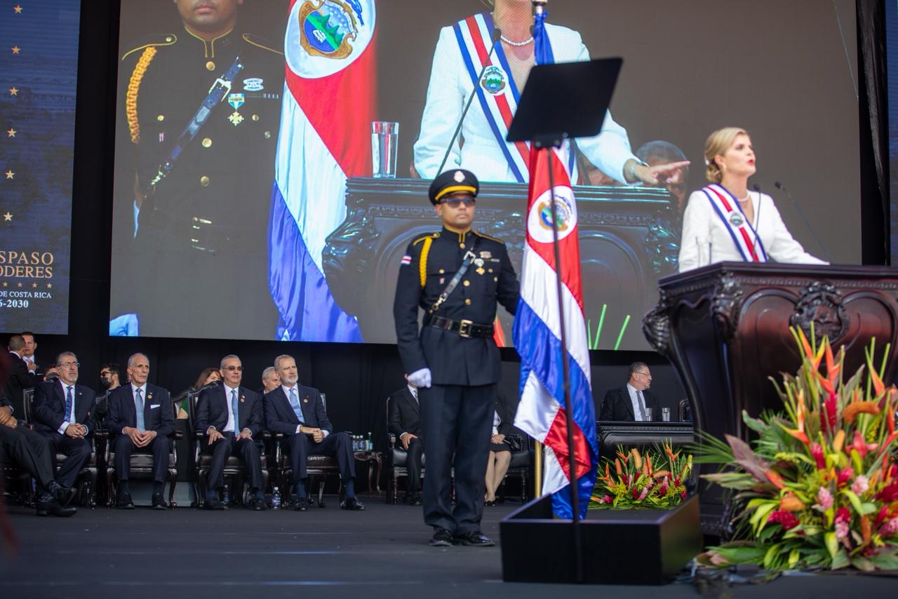 Abinader asiste a toma de posesión de Laura Fernández como presidenta de Costa Rica