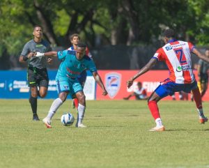 Salcedo fc primer finalista LDF. Vence a Delfines en penales