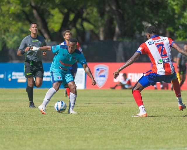 salcedo-fc-primer-finalista-ldf.-vence-a-delfines-en-penales
