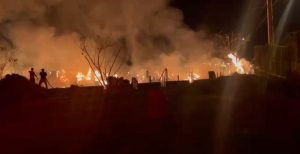 bomberos-controlan-incendio-de-gran-magnitud-en-sector-la-joya-de-jarabacoa