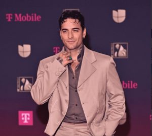 Maluma anuncia que será padre por segunda vez