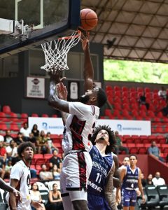 gigantes-resisten-presion-final-y-derrotan-a-marineros