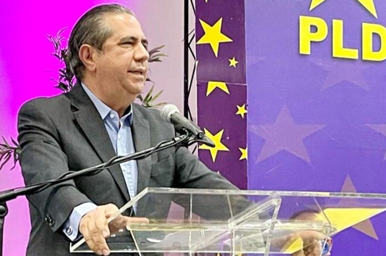 ¿Indirecta? Francisco Javier dice que el candidato del PLD “no puede ser un penco”