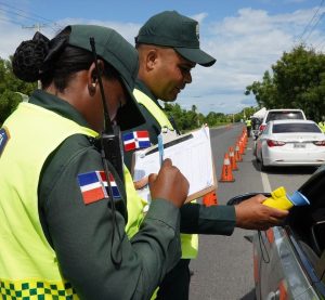 alcohol-bajo-el-volante:-digesett-apresa-a-conductores-ebrios-durante-operativos