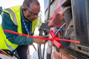 cierran-tres-estaciones-de-combustibles-en-azua-y-montecristi