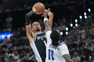 wemby-brilla-en-su-regreso-y-pone-a-los-spurs-3-2-sobre-los-timberwolves