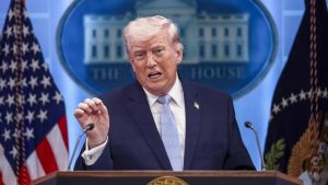 trump-asegura-que-cuba-busca-ayuda-y-dice-que-respondera-con-dialogo
