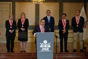 elecciones-en-peru:-tribunal-electoral-proclamara-este-domingo-a-los-candidatos-a-segunda-vuelta