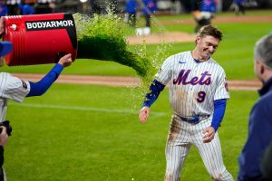 A.J. Ewing impulsa remontada de Mets con su primer jonrón en MLB en victoria sobre Tigres
