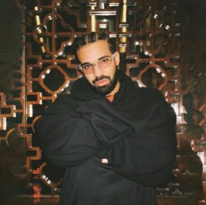 drake-sorprende-con-lanzamiento-simultaneo-de-tres-albumes