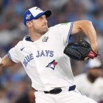 Max Scherzer realiza una sesión de bullpen mientras se recupera de una tendinitis