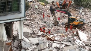 panico-en-el-sur-de-china:-evacuan-a-miles-de-ciudadanos-tras-sismo-de-5.2-que-dejo-dos-fallecidos