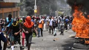 violencia-descontrolada-en-haiti:-mas-de-80-muertos-en-cinco-dias