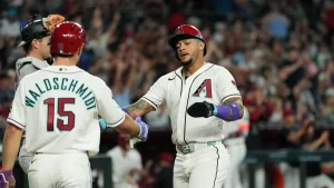 ketel-marte-y-geraldo-perdomo-lideran-a-los-diamondbacks-a-una-victoria-de-6-3