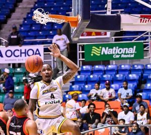metros-rugen-primero-y-doman-sin-piedad-a-leones