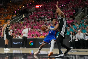 el-thunder-consigue-76-puntos-desde-la-banca,-la-clave-para-ganar-el-juego-3-ante-los-spurs-en-las-finales-del-oeste