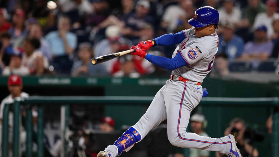 soto-pega-jonron-10,-pero-mets-caen-ante-marlins