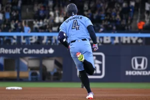 astros,-royals-y-cardinals-imponen-autoridad-en-la-jornada-sabatina-de-mlb
