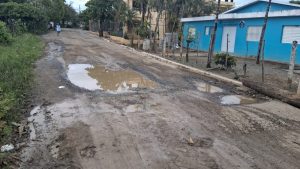 Productores agrícolas exigen asfaltado de camino en Angelina y advierten protestas