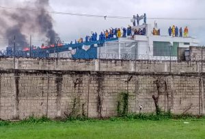 Reclusos protestan en cárcel de Barinas y denuncian abusos tras cambio de dirección