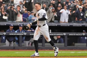MLB: Yankees dejan tendidos a Rays, Dodgers frenan a Cerveceros y Marlins barren a Mets