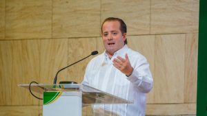 Paliza responde a Danilo Medina y defiende reglamento de encuestas de la JCE