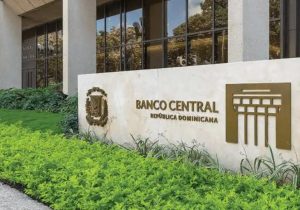 BCRD proyecta aumento de US$900 millones en factura energética por alza del petróleo