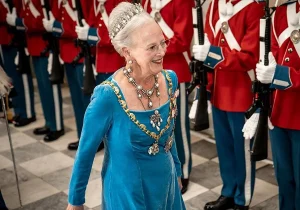 Ingresan nuevamente a la reina Margarita de Dinamarca tras detectarle un trombo