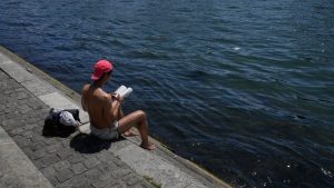 Europa se derrite: calor récord, alertas gubernamentales y muertes en eventos deportivos en Francia