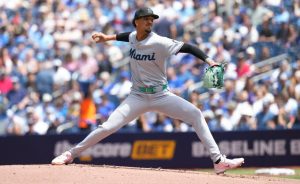 eury-perez-sale-lesionado-tras-pitchar-cuatro-entradas-de-9-ponches-ante-blue-jays