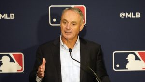 duenos-de-la-mlb-proponen-un-tope-salarial