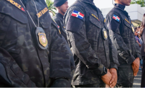 abinader-asciende-a-634-agentes-de-la-dncd-en-el-aniversario-38-de-la-institucion
