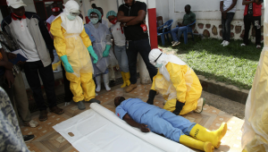 Kenia refuerza medidas ante amenaza del ébola
