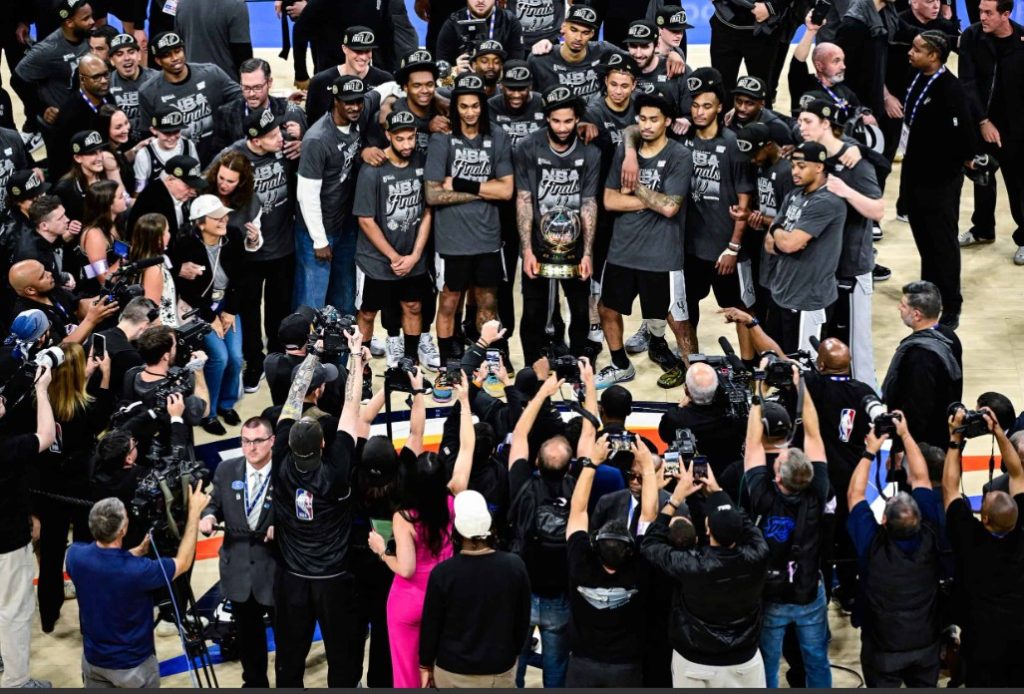 spurs-y-knicks-disputaran-las-finales-de-la-nba-desde-el-3-de-junio