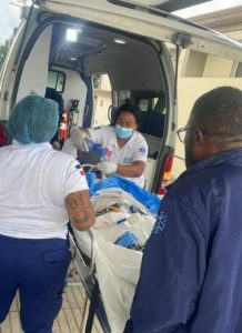 Trasladan a Santo Domingo a dos niños quemados en Higüey