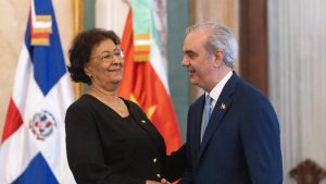 republica-dominicana-y-surinam-amplian-relaciones-comerciales-con-foco-en-turismo,-inversion-y-energia