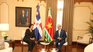 abinader-recibe-a-presidenta-de-surinam-para-fortalecer-cooperacion-y-relaciones-bilaterales