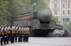 ee-uu.-evalua-ampliar-despliegue-de-armas-nucleares-en-paises-europeos,-segun-financial-times