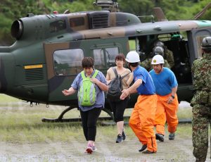 tormenta-tropical-jangmi-se-aproxima-a-tokio-tras-provocar-evacuaciones-masivas-en-japon