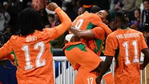 Costa de Marfil sorprende a Francia 2-1 y España con Irak 1-1