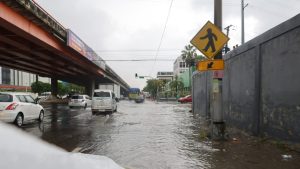 COE aumenta alertas y recomienda a la población abstenerse de cruzar ríos